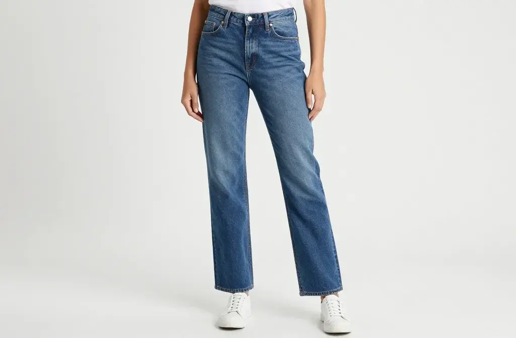 16 Casual Spring Outfits with Jeans: Effortless Denim Moments